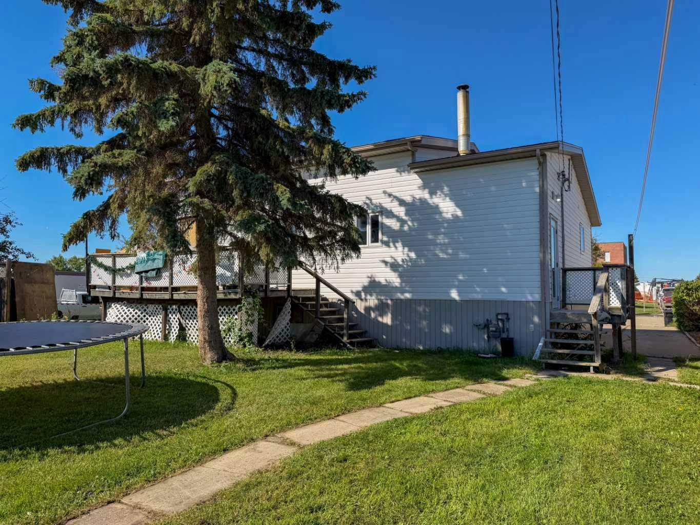 126 3 Street SE, Falher, AB, T0H 1M0 - 16
