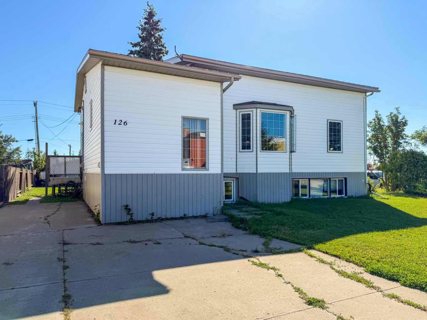 126 3 Street SE, Falher, AB, T0H 1M0