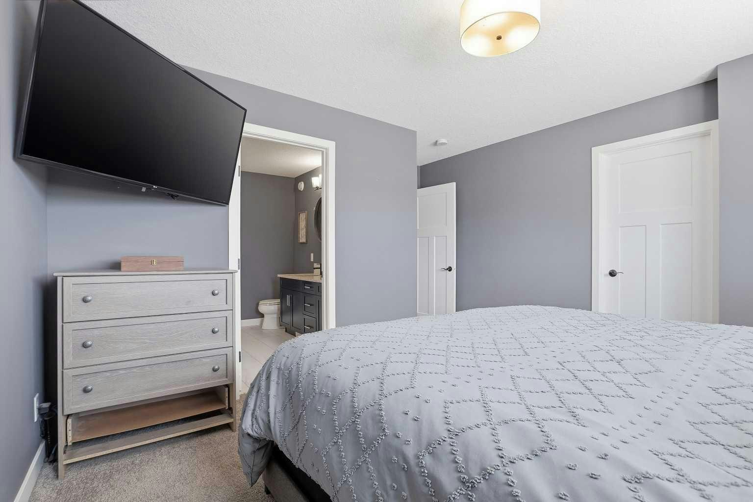 374 Masters Road SE, Calgary, AB, T3M 2T4 - 21