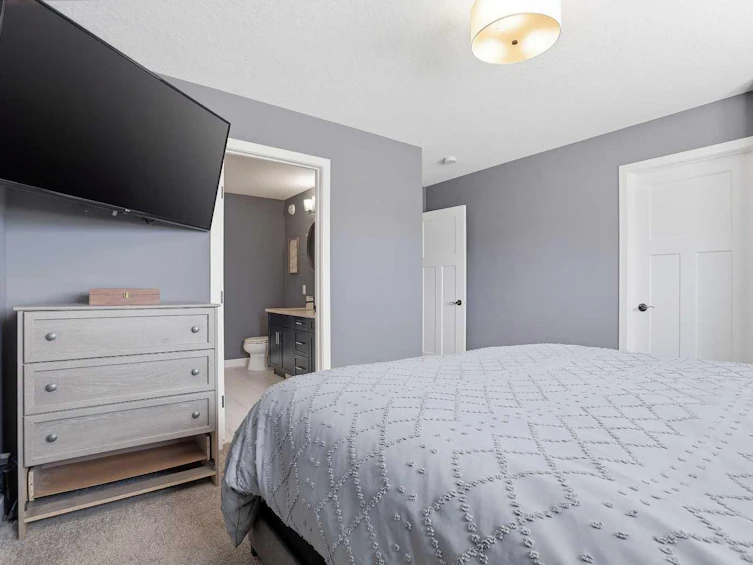 374 Masters Road SE, Calgary, AB, T3M 2T4 - 21