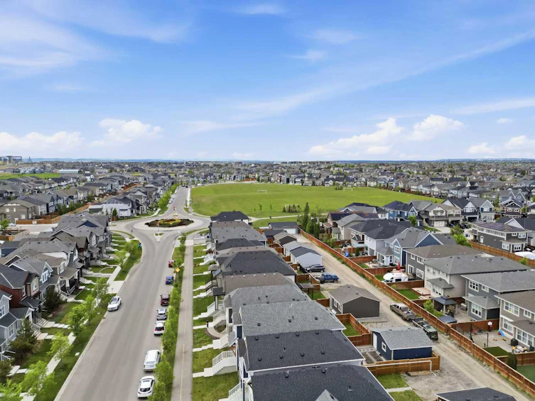374 Masters Road SE, Calgary, AB, T3M 2T4 - 46