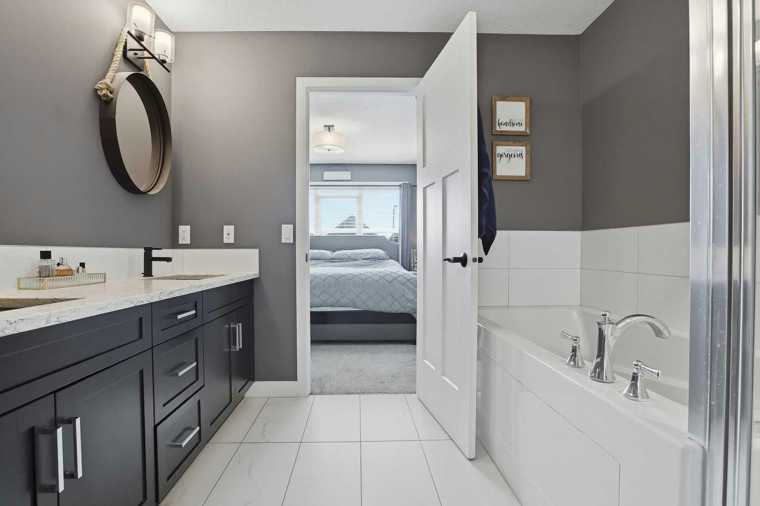 374 Masters Road SE, Calgary, AB, T3M 2T4 - 23