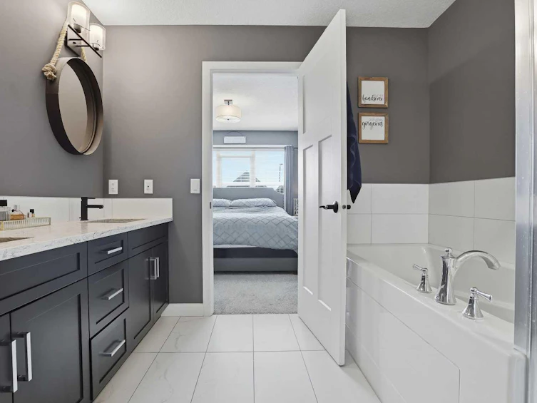 374 Masters Road SE, Calgary, AB, T3M 2T4 - 23