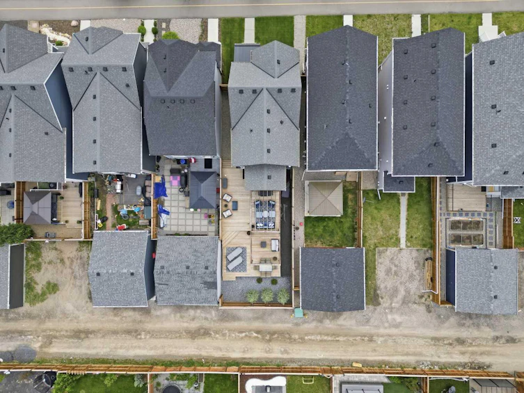 374 Masters Road SE, Calgary, AB, T3M 2T4 - 44
