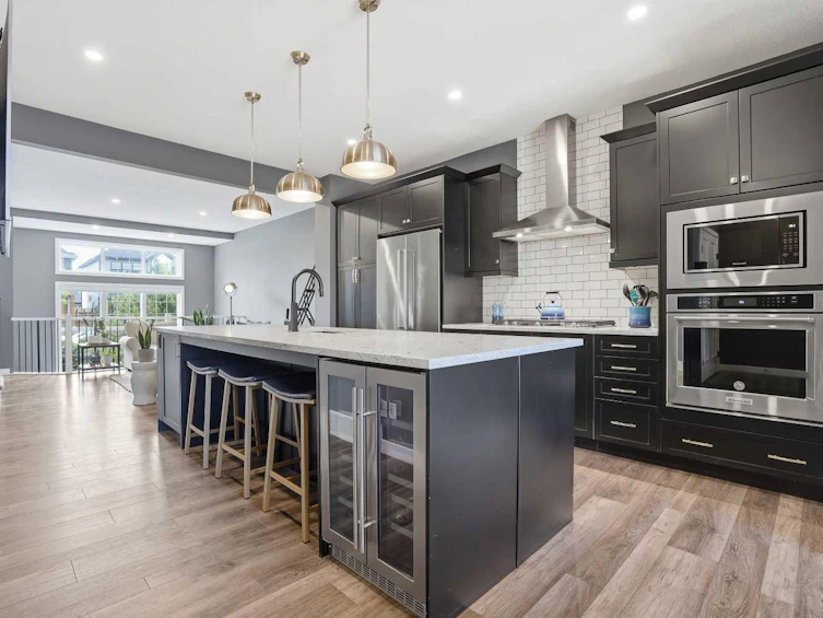 374 Masters Road SE, Calgary, AB, T3M 2T4 - 14