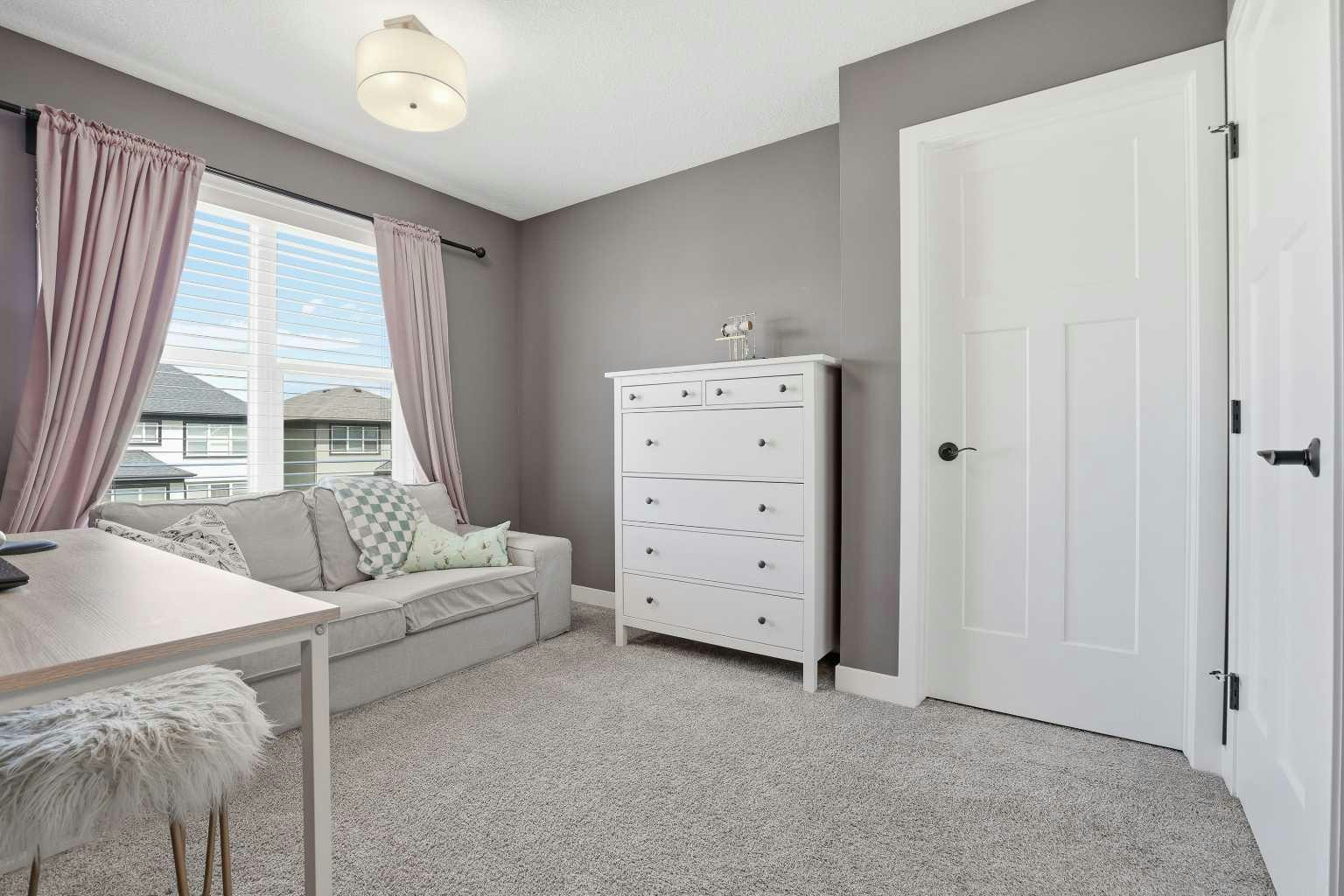 374 Masters Road SE, Calgary, AB, T3M 2T4 - 27