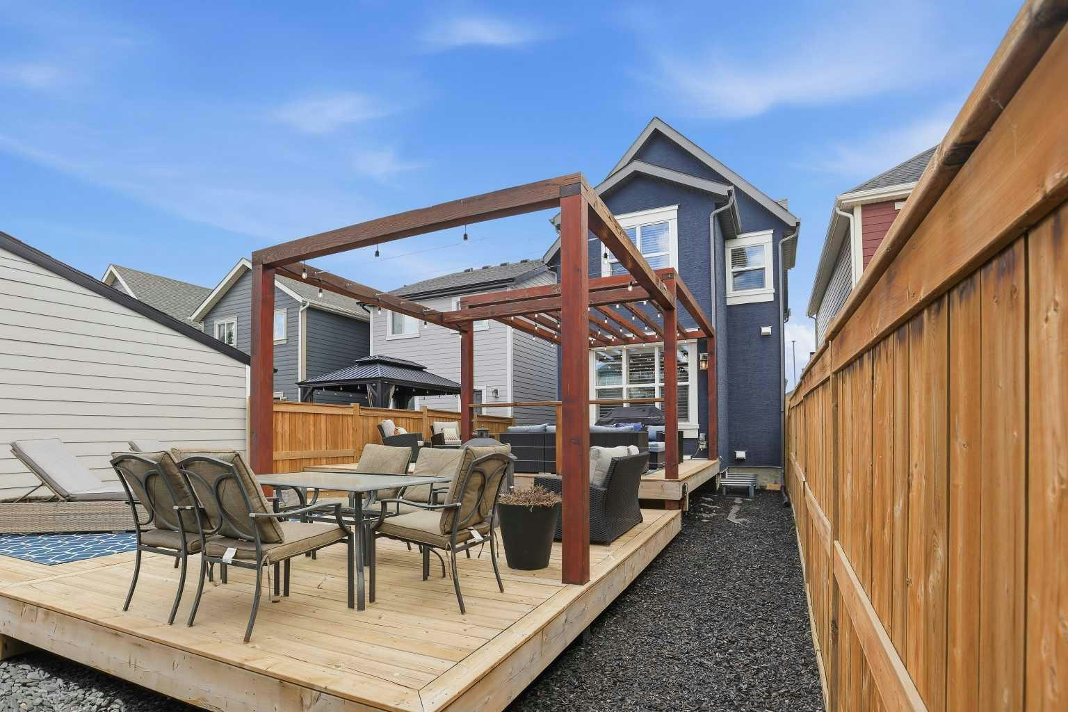 374 Masters Road SE, Calgary, AB, T3M 2T4 - 41