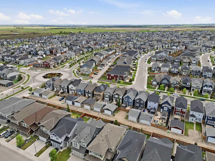 374 Masters Road SE, Calgary, AB, T3M 2T4 - 47