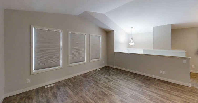 B-9709 89 Street, Grande Prairie, AB, T8X 0R3 - 2