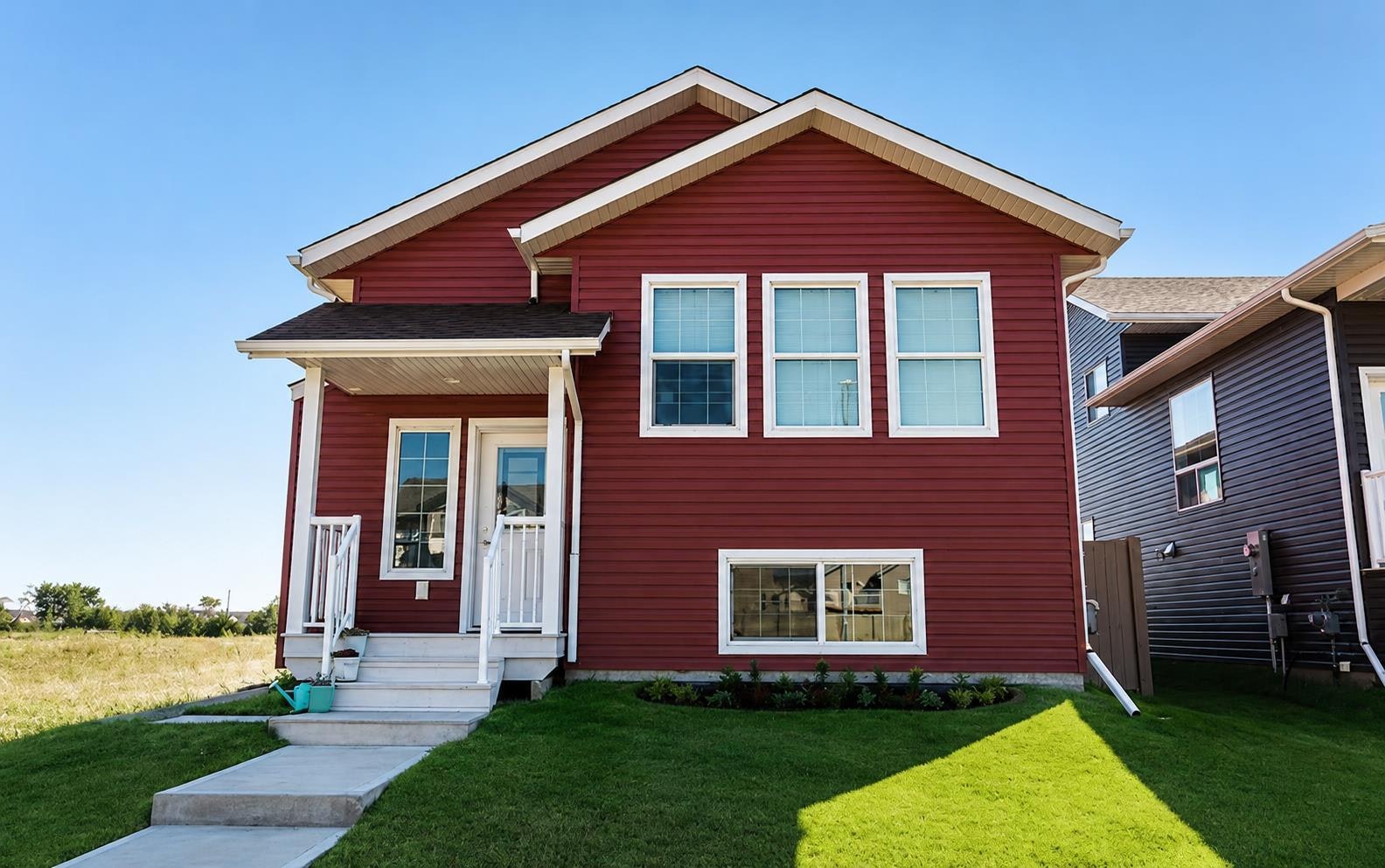 B-9709 89 Street, Grande Prairie, AB, T8X 0R3