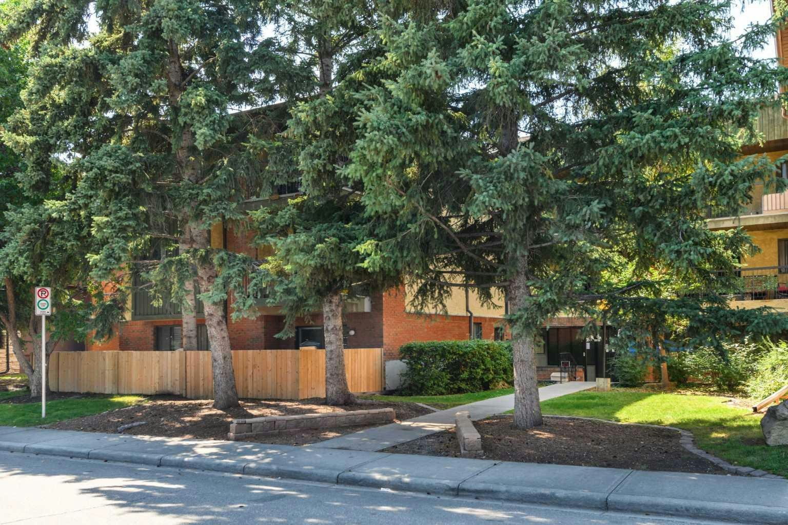 209-1919 36 Street SW, Calgary, AB, T3E 2Y8