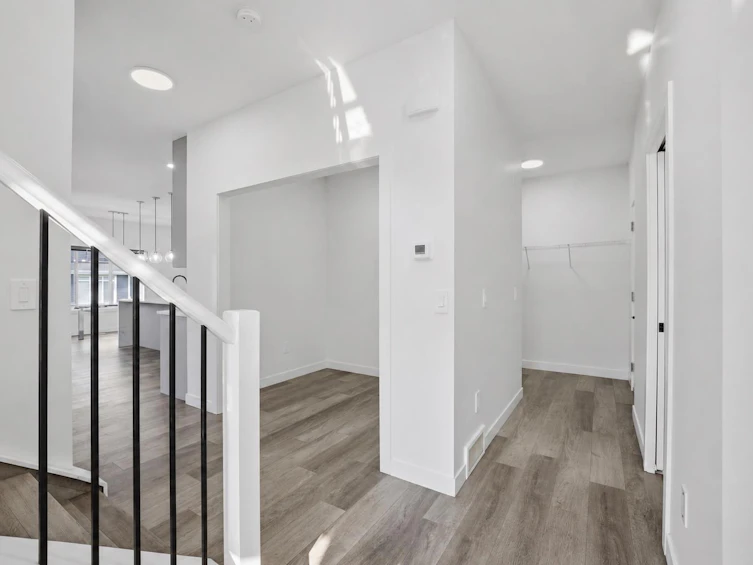 36 Waterford Manor, Chestermere, AB, T1X 2T9 - 5
