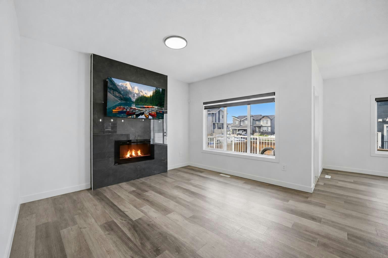 36 Waterford Manor, Chestermere, AB, T1X 2T9 - 8
