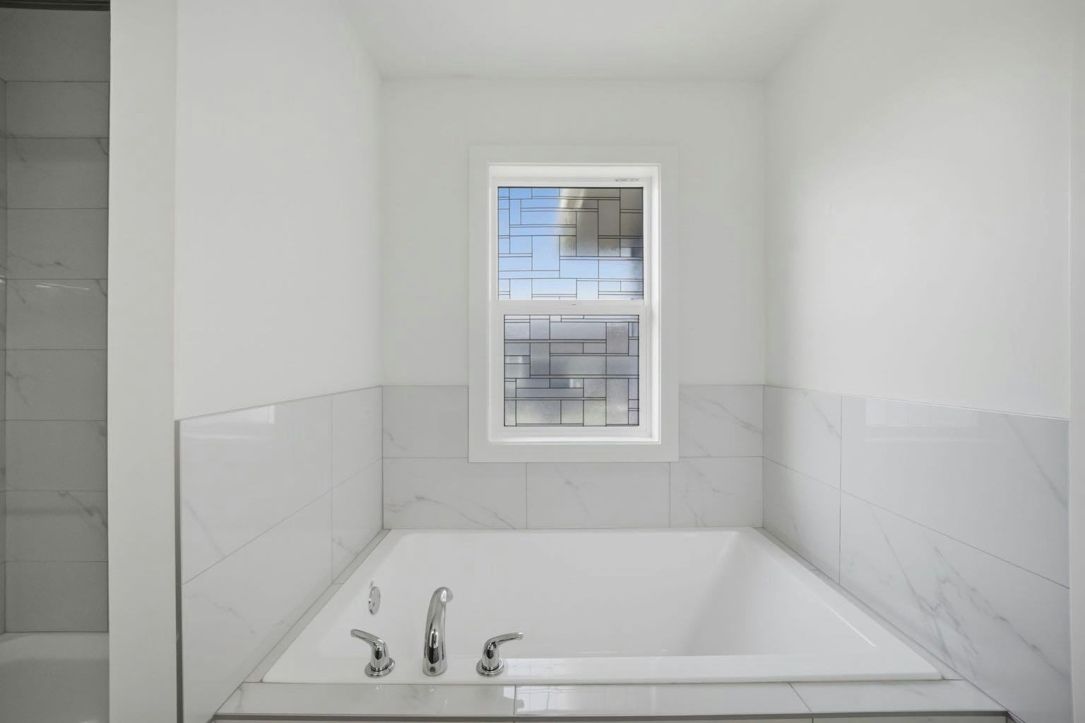 36 Waterford Manor, Chestermere, AB, T1X 2T9 - 25