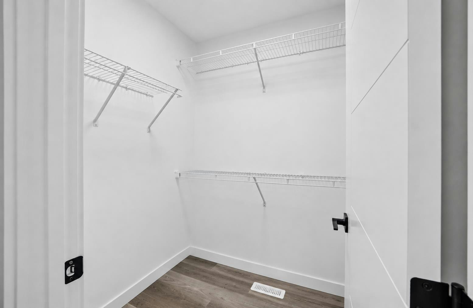 36 Waterford Manor, Chestermere, AB, T1X 2T9 - 32