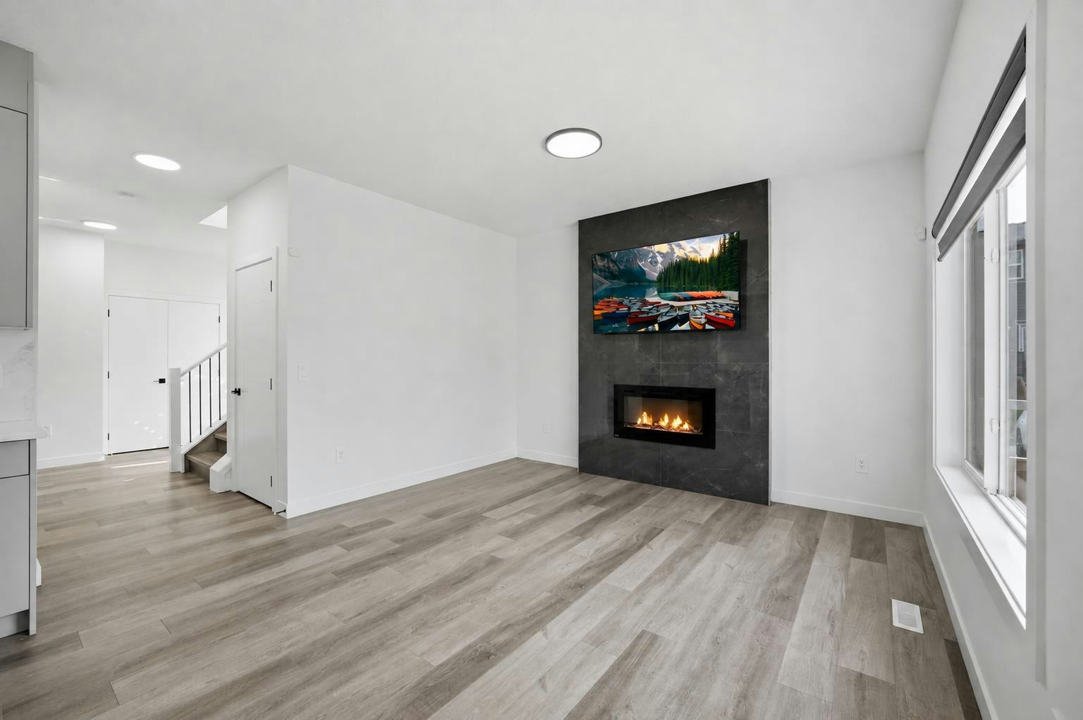 36 Waterford Manor, Chestermere, AB, T1X 2T9 - 7