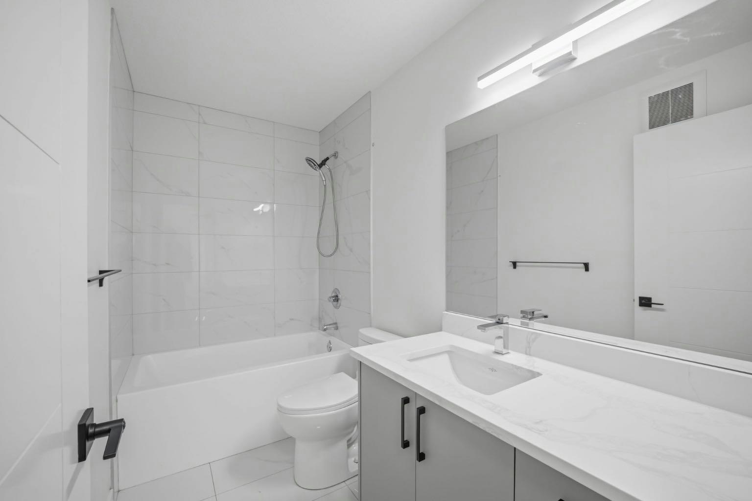 36 Waterford Manor, Chestermere, AB, T1X 2T9 - 33