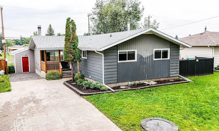 3 Montcalm Avenue
