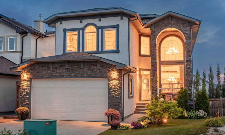 21 Canals Cove SW