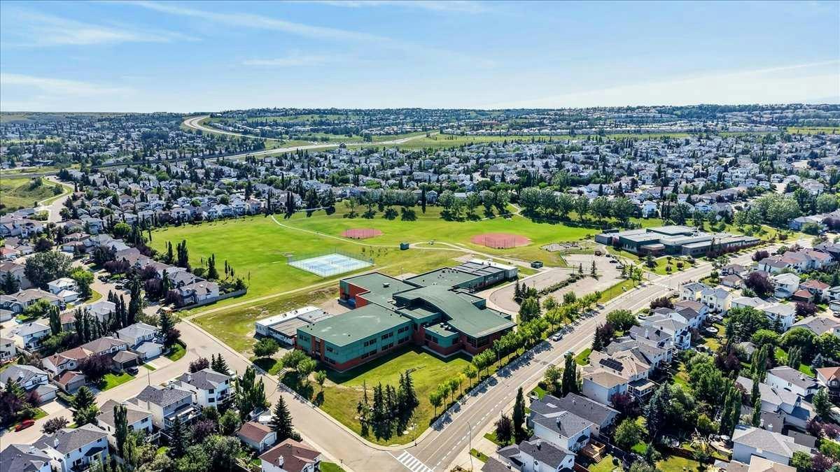 95 Hidden Point NW, Calgary, AB, T3A 5P5 - 39