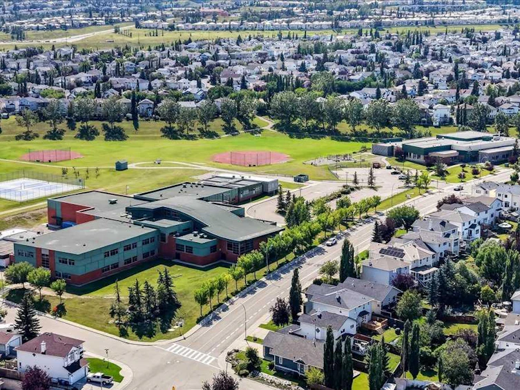 95 Hidden Point NW, Calgary, AB, T3A 5P5 - 44