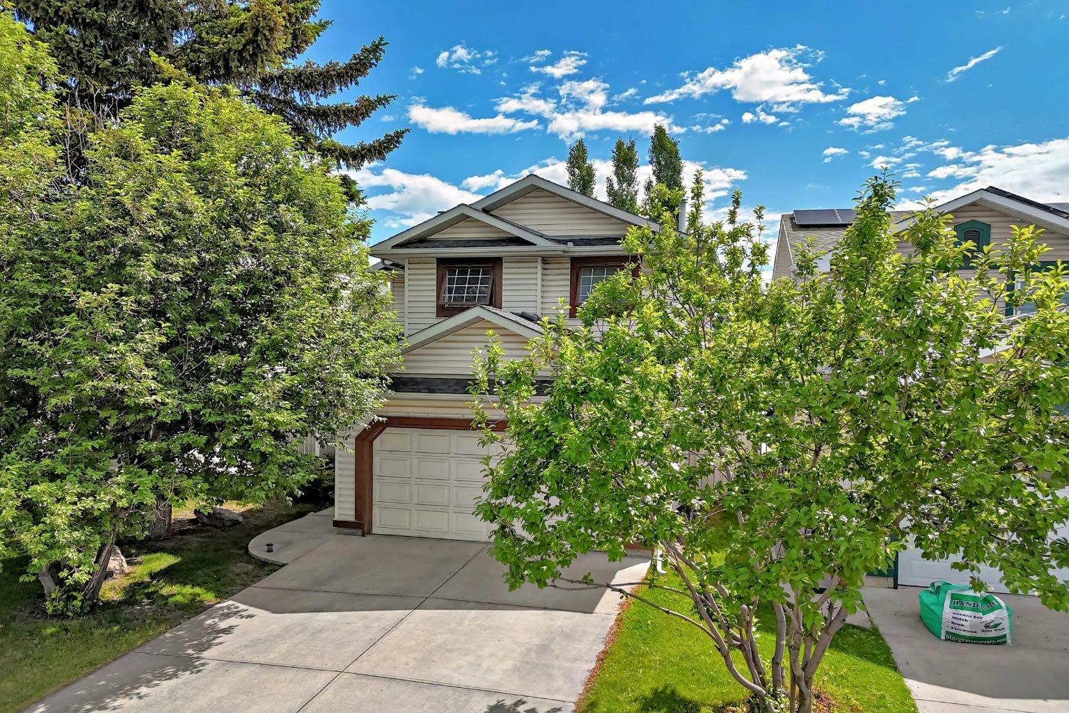14954 Mt Mckenzie Drive SE, Calgary, AB, T2Z 2L4