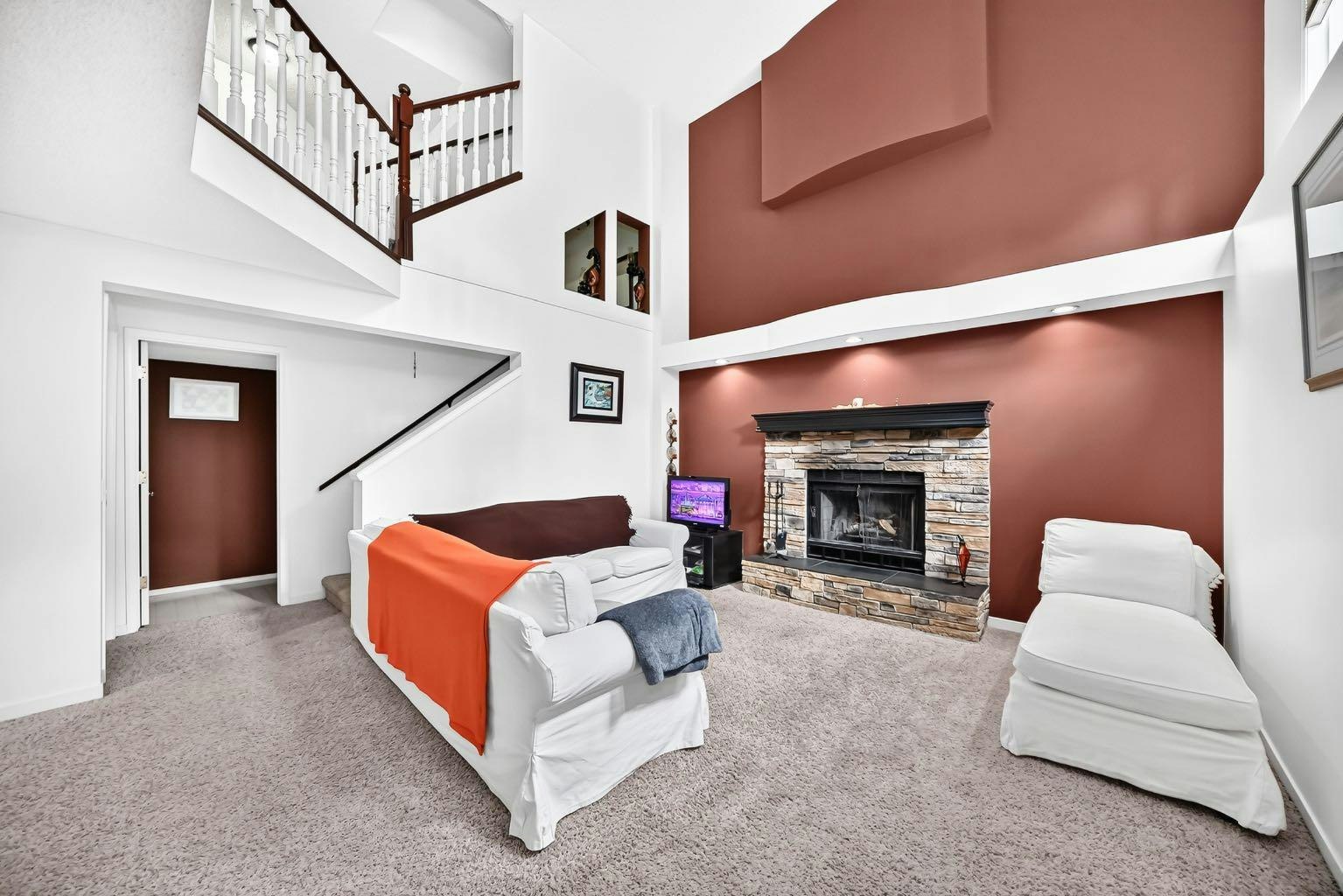 14954 Mt Mckenzie Drive SE, Calgary, AB, T2Z 2L4