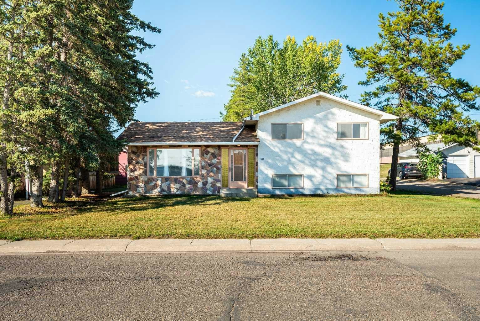602 Royal Drive, Trochu, AB, T0M 2C0