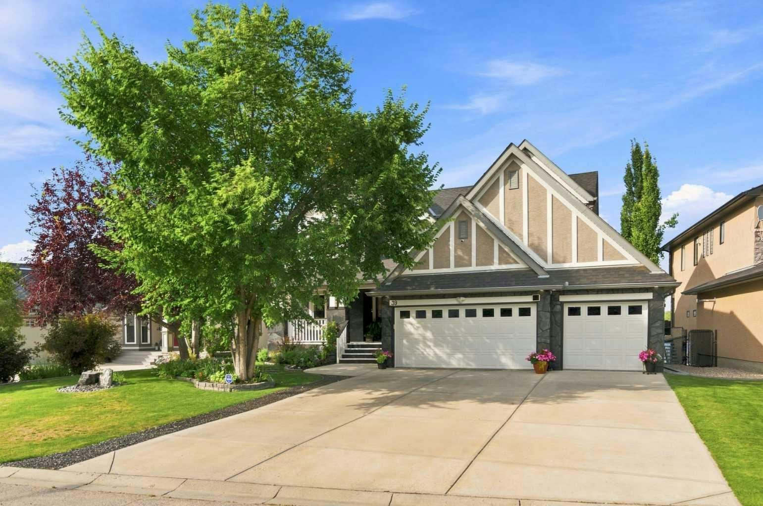 39 Chapala Terrace SE, Calgary, AB, T2X 3V8