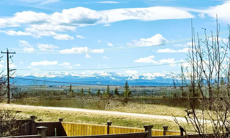 13 Tuscany Ridge Mews NW