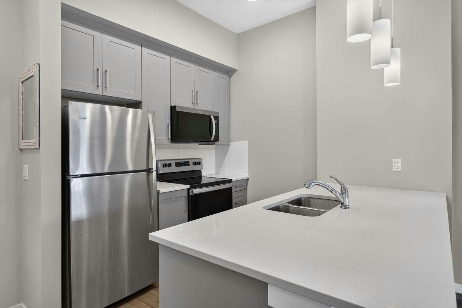 419-30 Mahogany Mews SE - 3