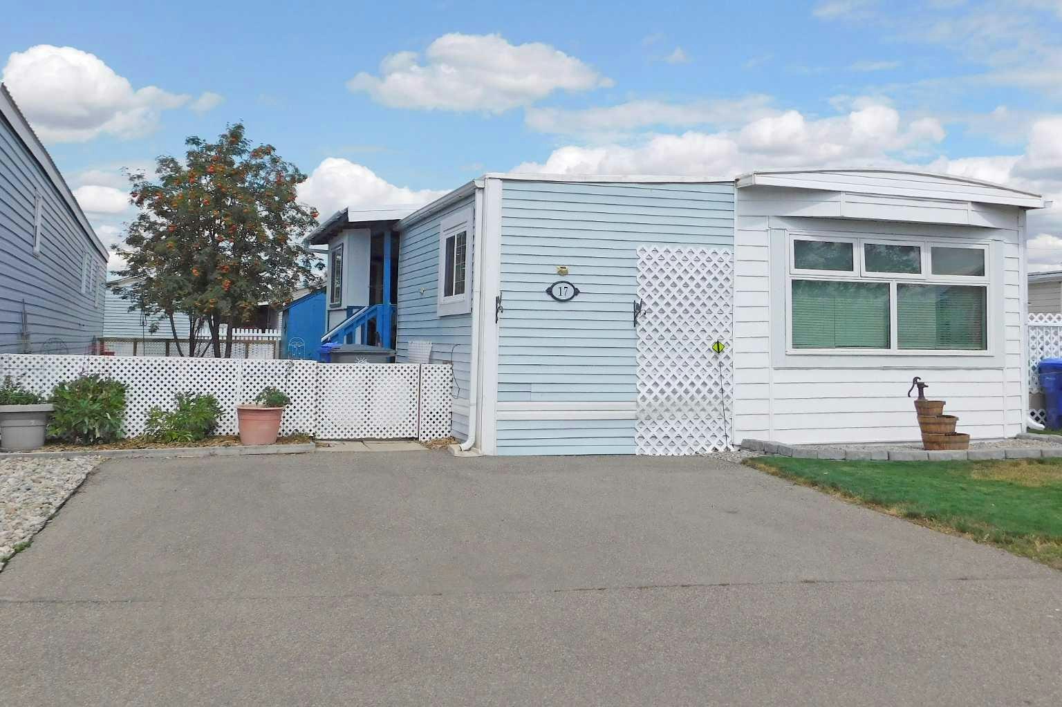 #17-5853 4 Street W, Claresholm, AB, T0L 0T0