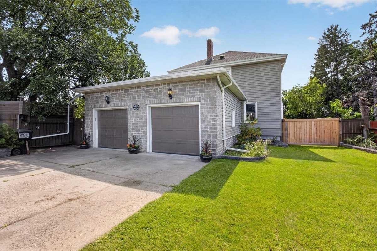 17107 80 Avenue NW, Edmonton, AB, T2T 0B3