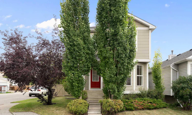 254 Tuscany Drive NW