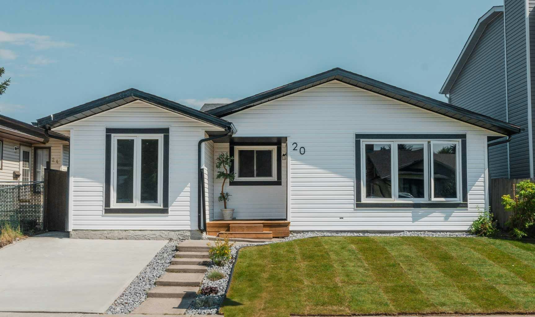 20 Castlegrove Way NE, Calgary, AB, T3J 1T7