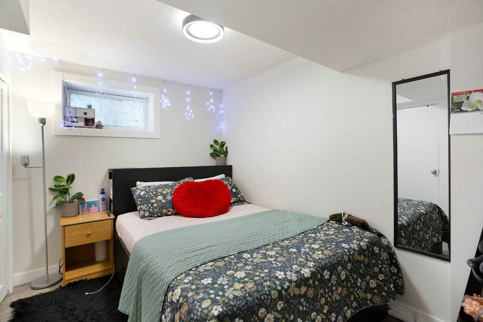 3222/3224 14 Street NW, Calgary, AB, T2K 1H8 - 17