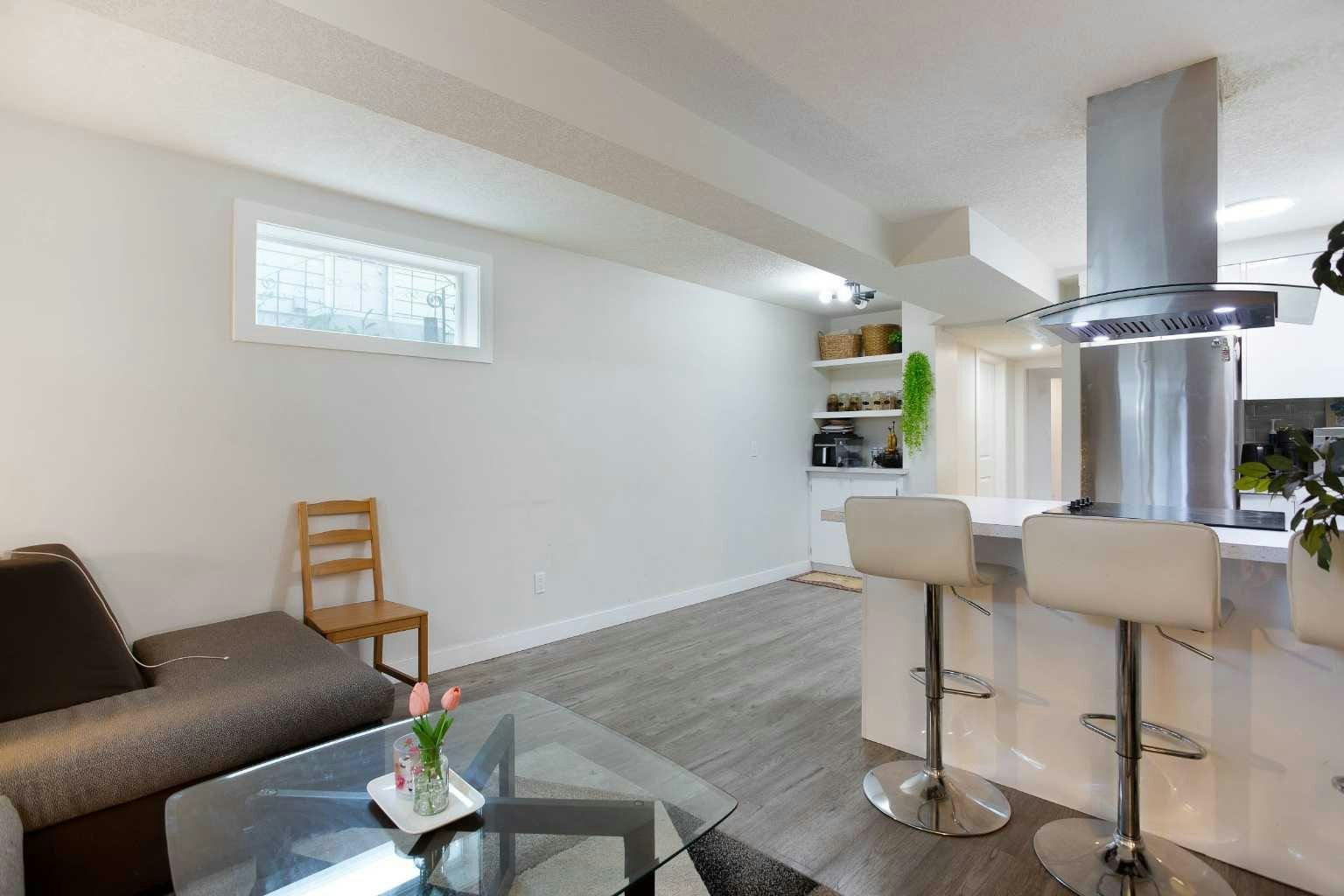 3222/3224 14 Street NW, Calgary, AB, T2K 1H8 - 14