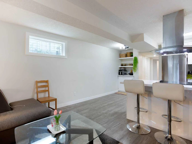 3222/3224 14 Street NW, Calgary, AB, T2K 1H8 - 14