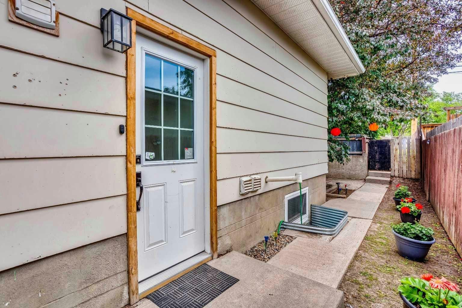 3222/3224 14 Street NW, Calgary, AB, T2K 1H8 - 20