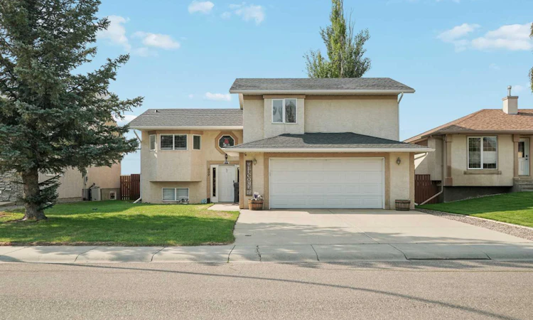 609 Maple Place