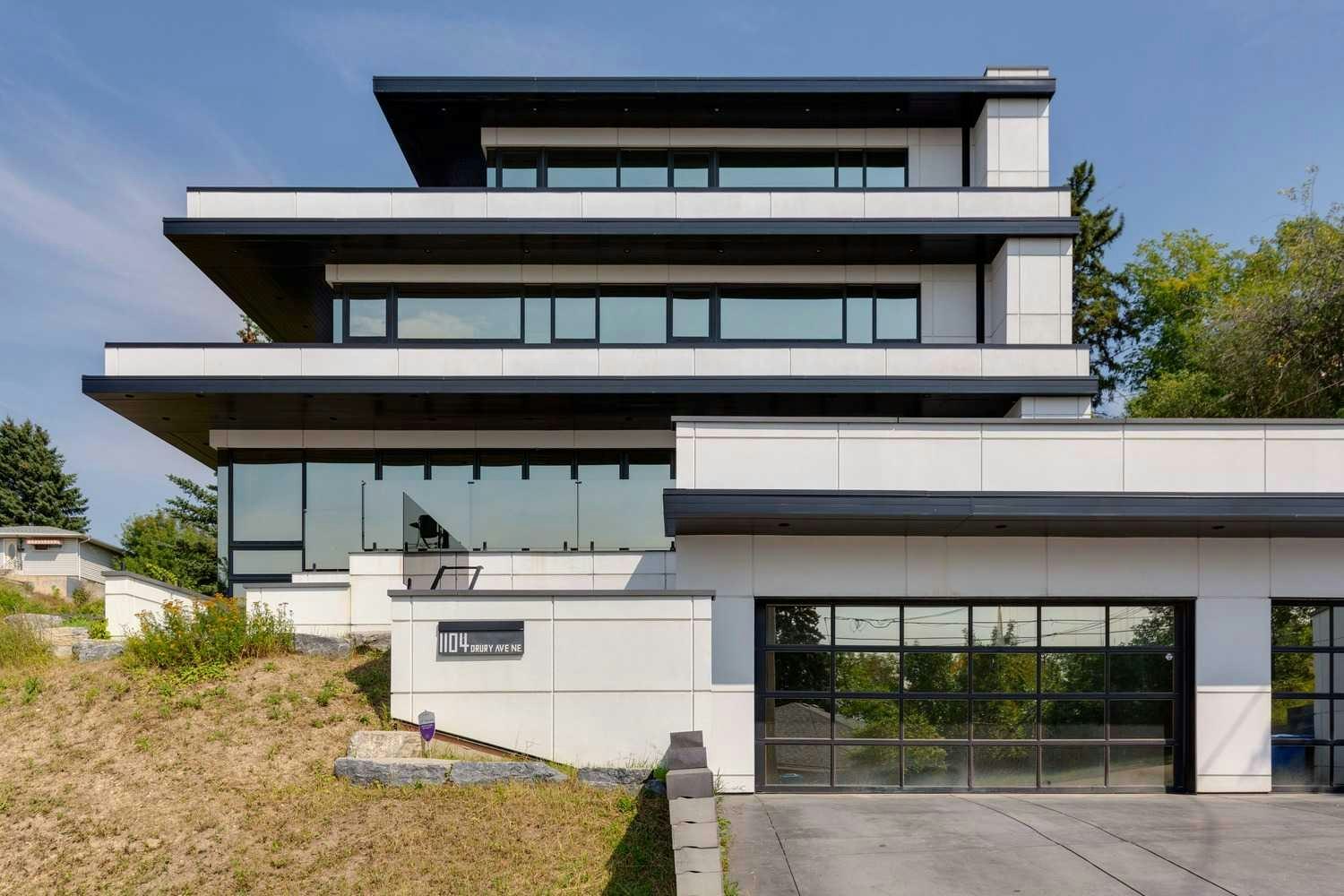 1104 Drury Avenue NE, Calgary, AB, T2E 0M2