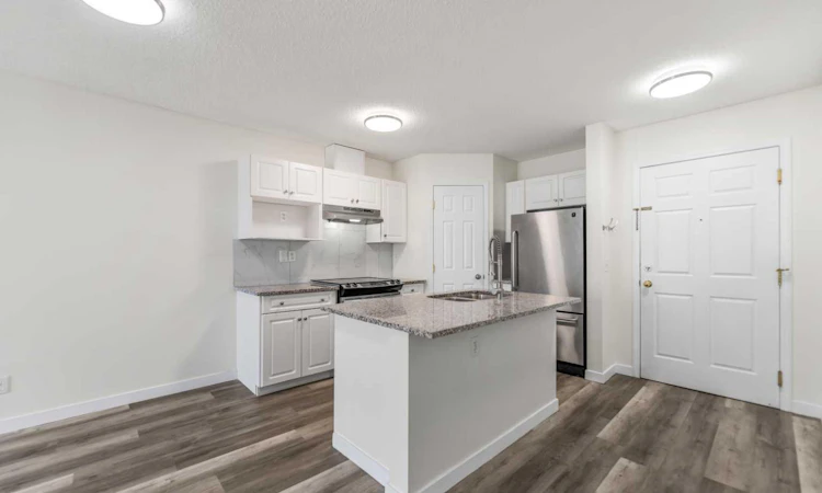 410-290 Shawville Way SE