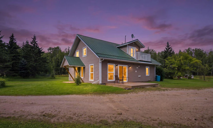 235035-TWP RD 692 Township