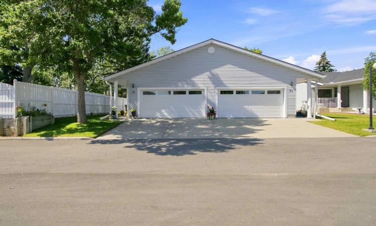 75 Lincoln Manor E