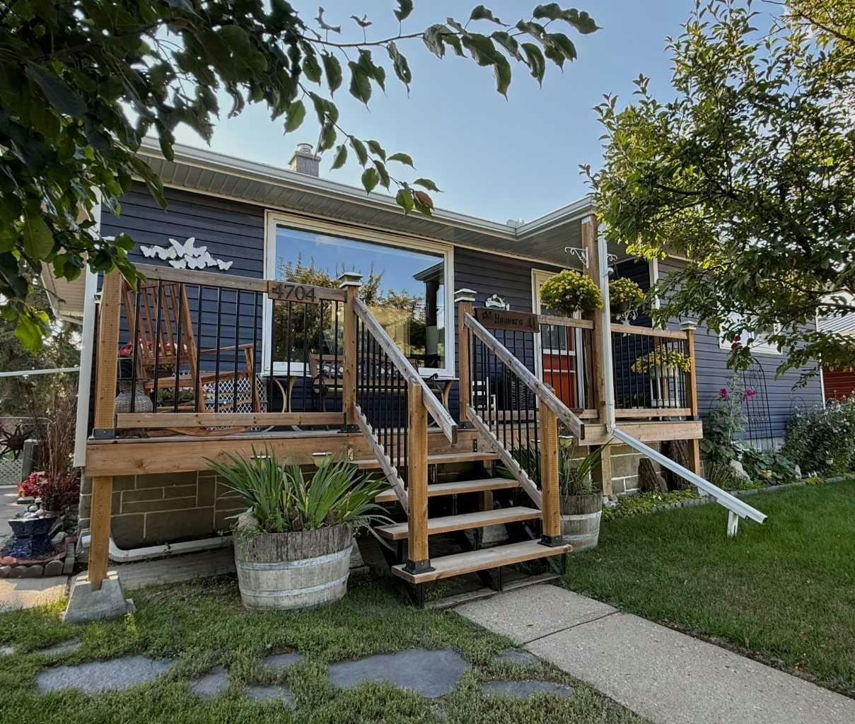 4704 53 Street, Stettler, AB, T0C 2L2