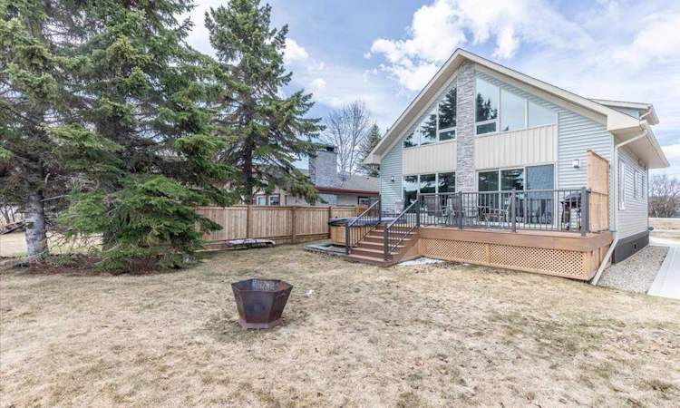 33 Lakeshore Drive