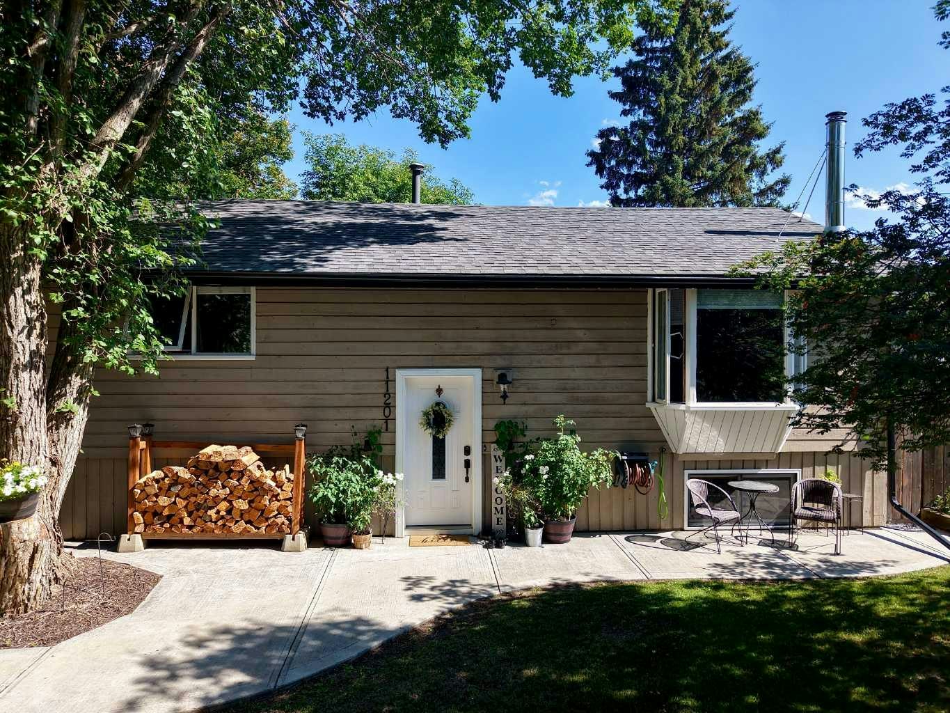 11201 91 Street, Peace River, AB, T8S 1P7