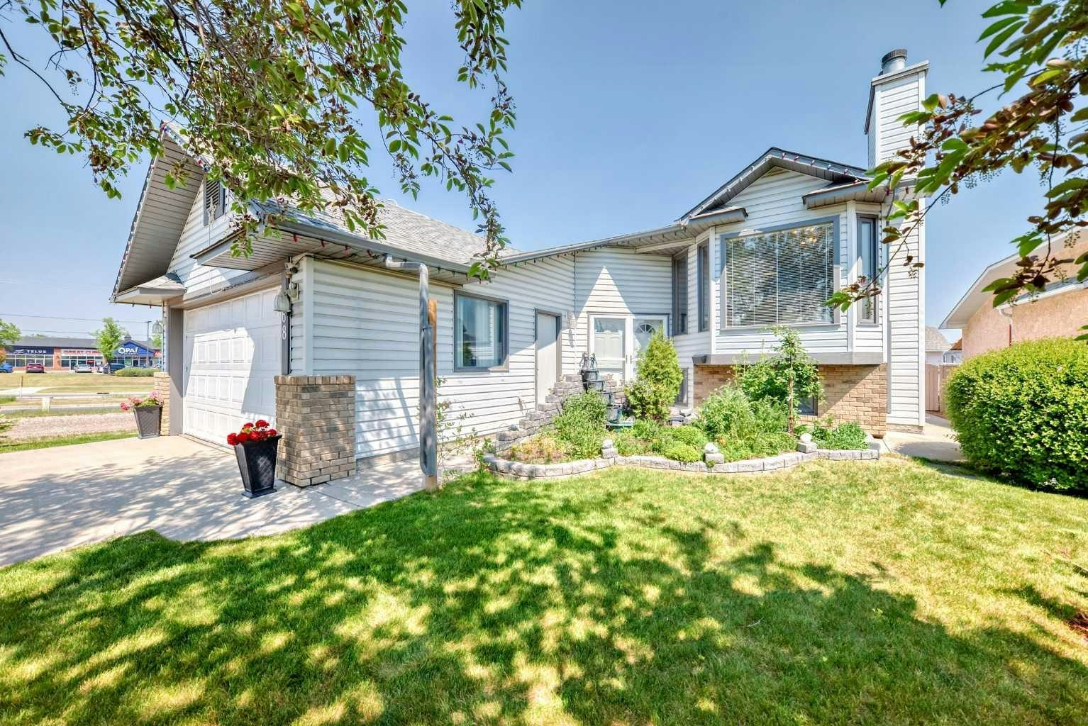 68 Harvest Oak Way NE, Calgary, AB, T3K 3Y2