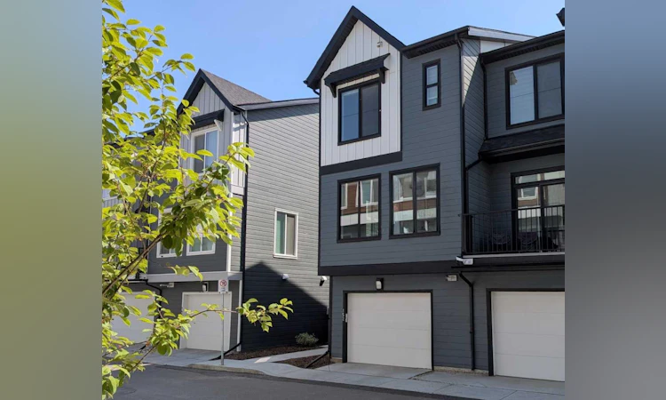 152-380 Seton Villas SE