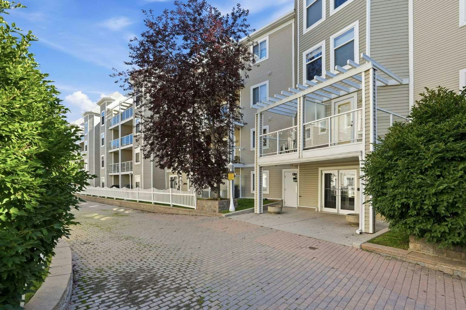 221-290 Shawville Way SE, Calgary, AB, T2Y 3Z9
